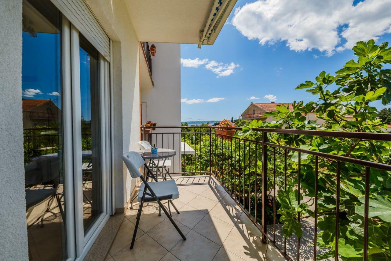 Apartments Mila Kaštela Buitenkant foto