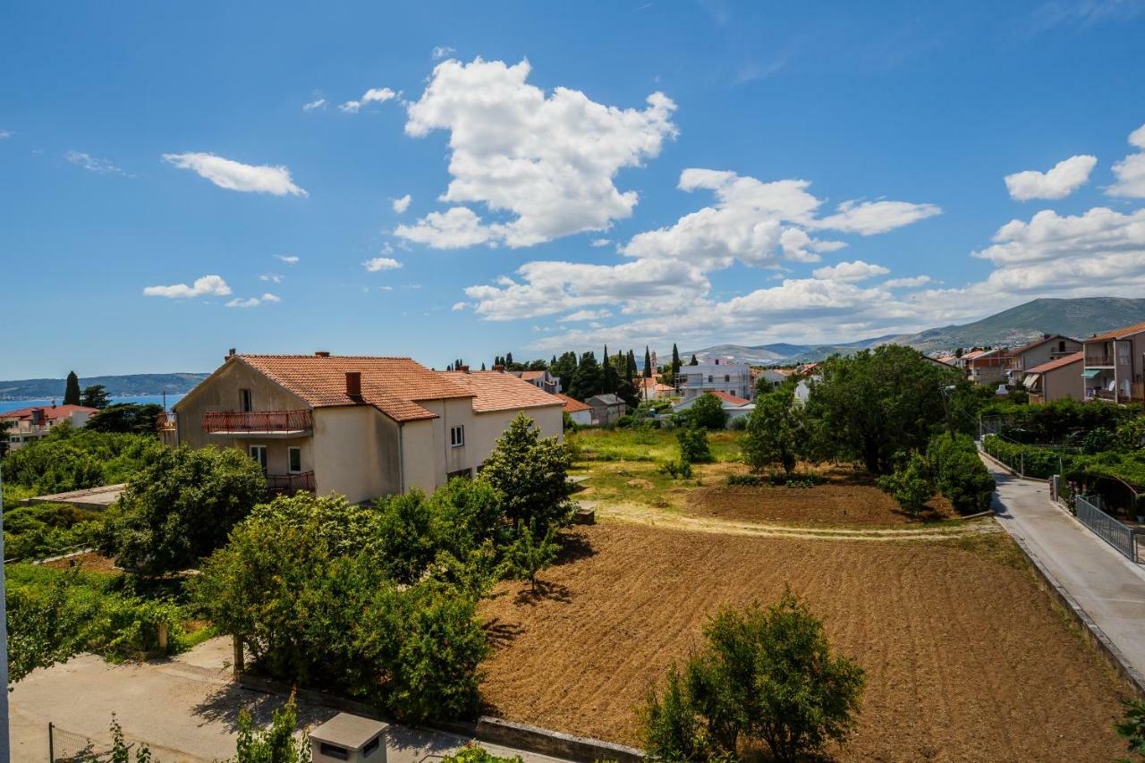 Apartments Mila Kaštela Buitenkant foto