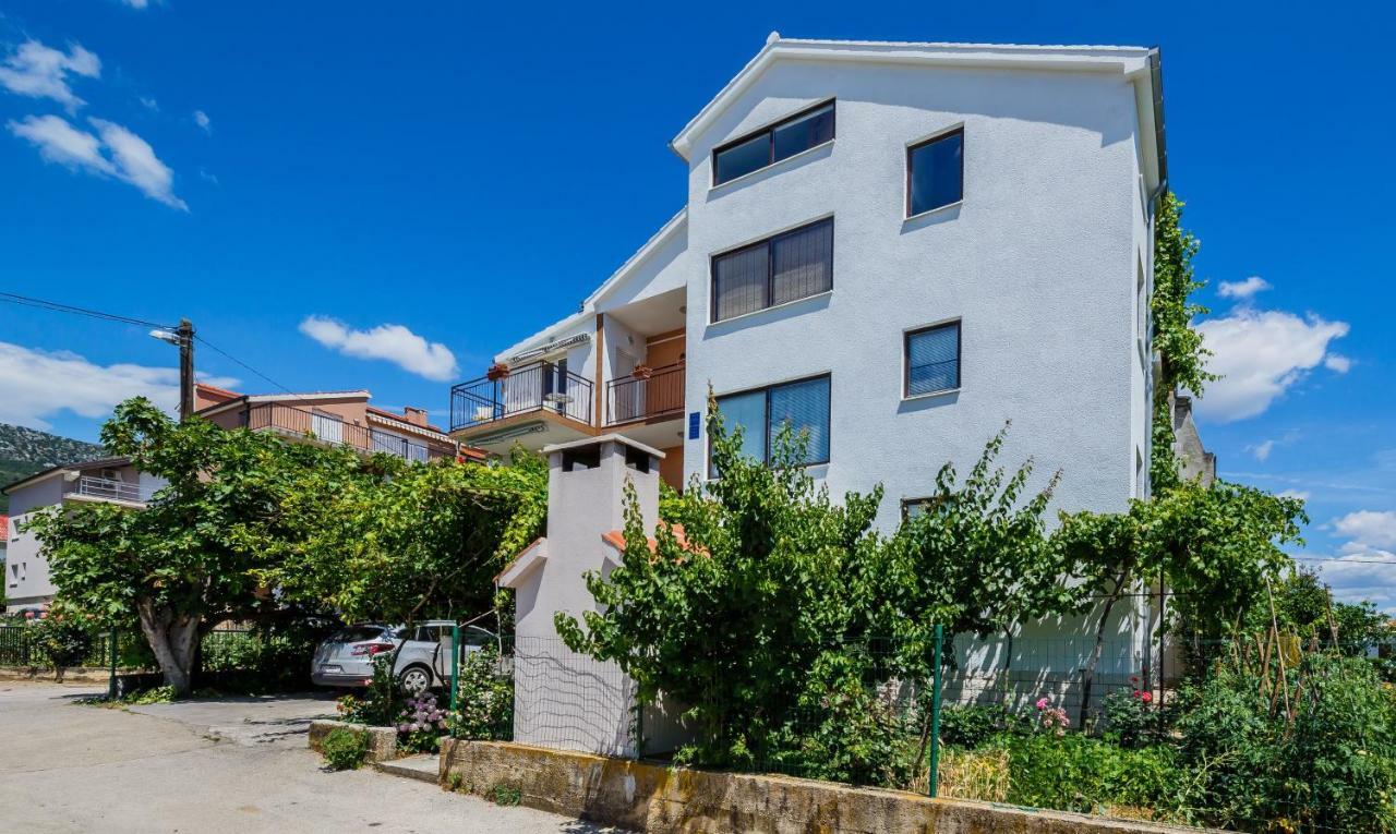 Apartments Mila Kaštela Buitenkant foto