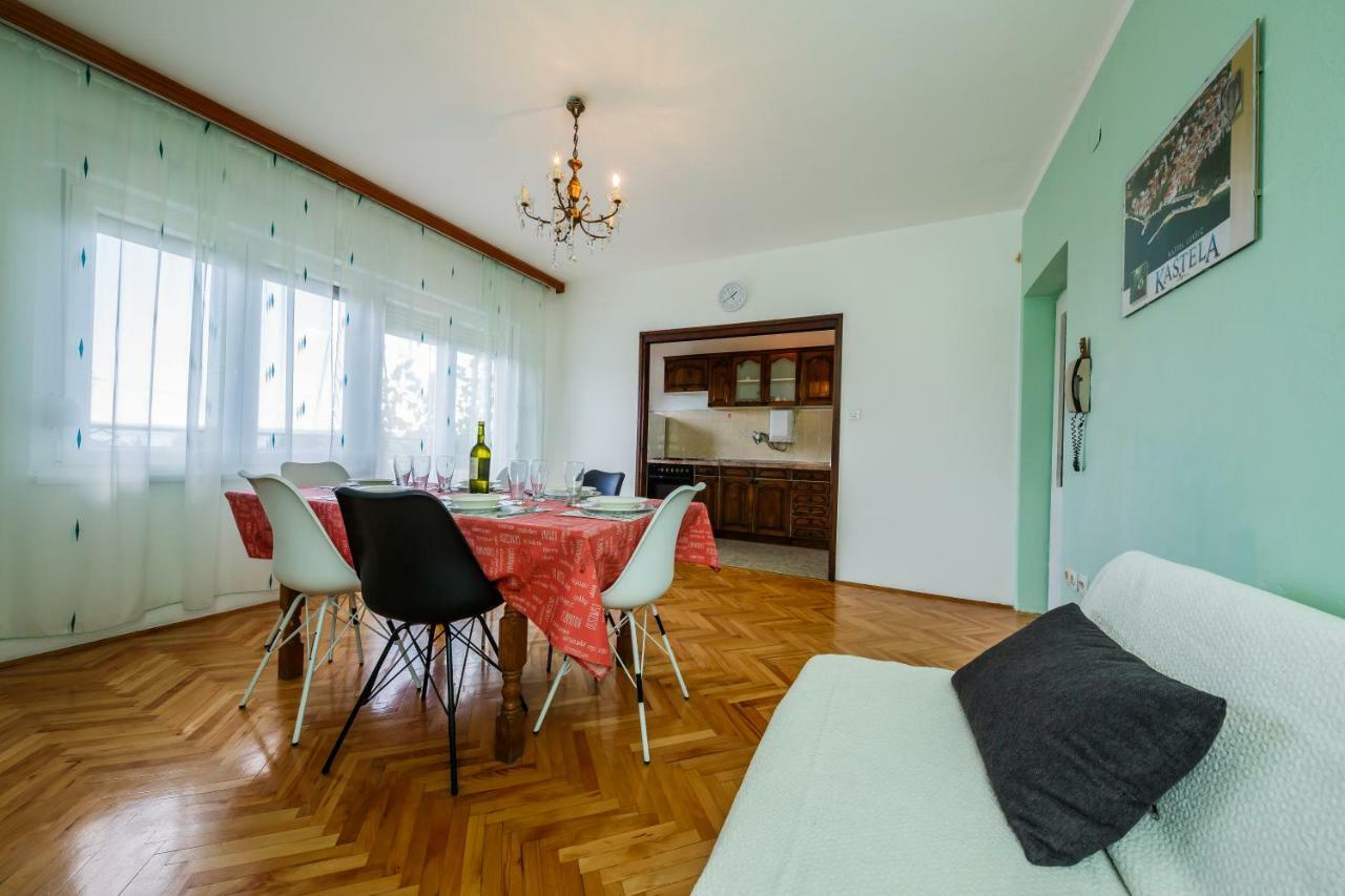 Apartments Mila Kaštela Buitenkant foto